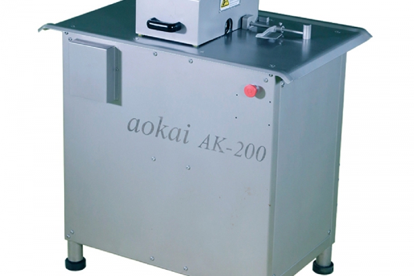 香腸扎線機的特點